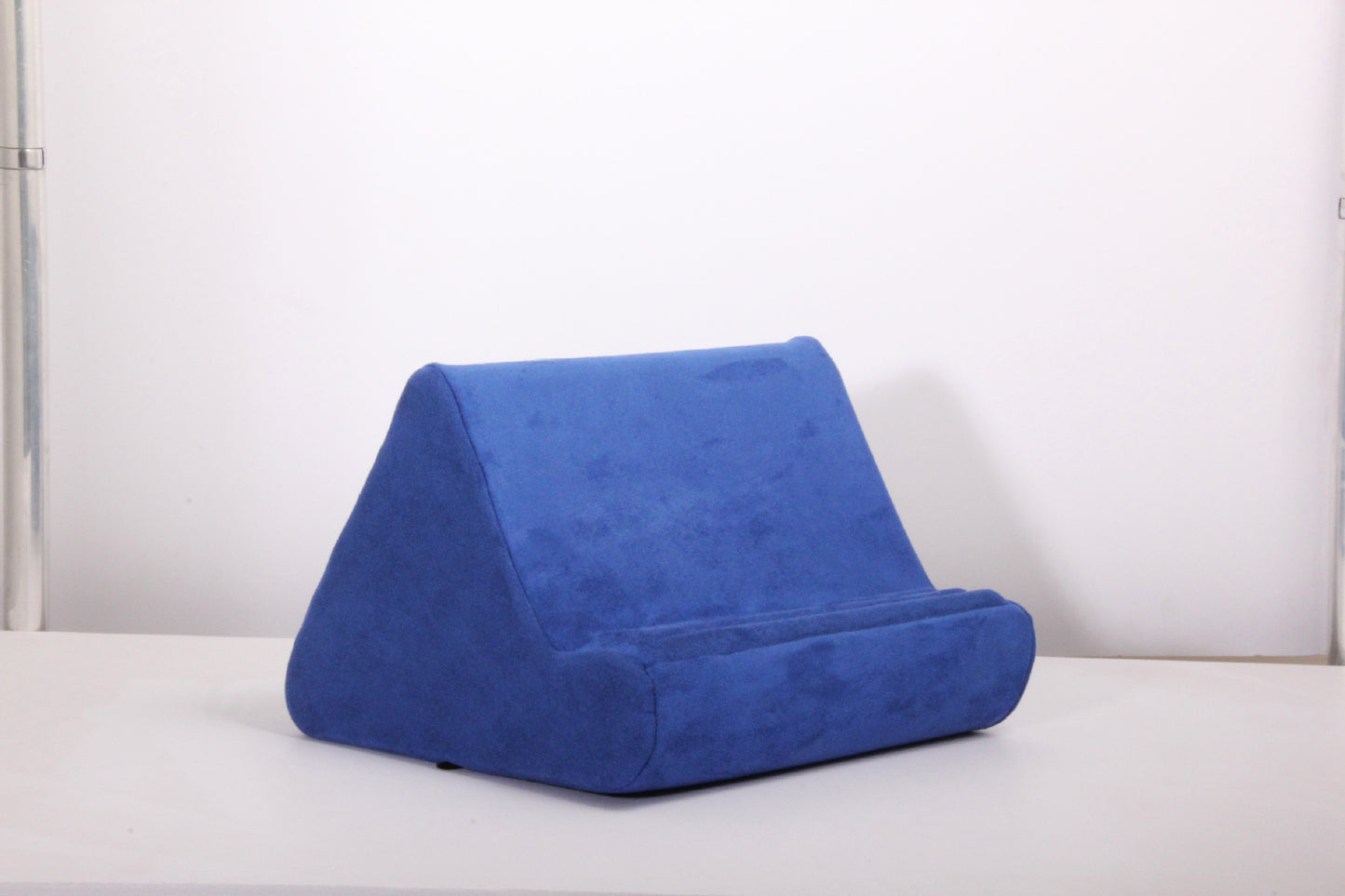 Tablet Desktop Reading Adjustable Pillow Lazy Phone Holder