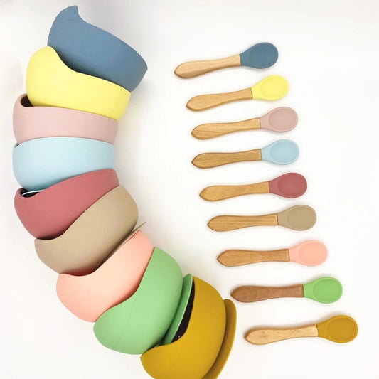 Food-grade Children&#039;s Feeding Tableware Silicone Food Bowls Spoons